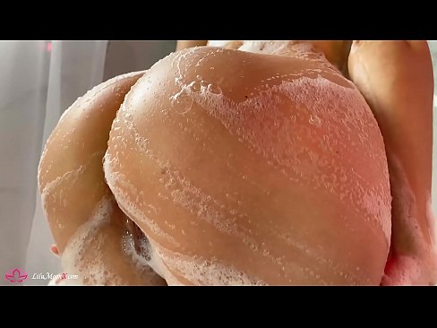 ❤️ Brunette masturbearet poesje mei Vibrator nei intens orgasme yn dûs ❤️❌ Neuken op fy.it-com.top